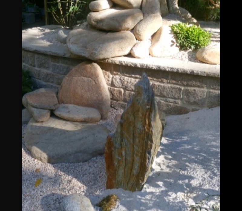 -fontaine-granit-de-luhan-saint-nolff-morbihan-bretagne1